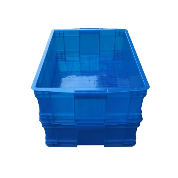 stacking containers with lids