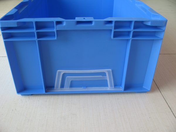 stacking containers