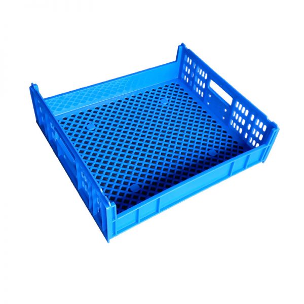 plastic bread trays